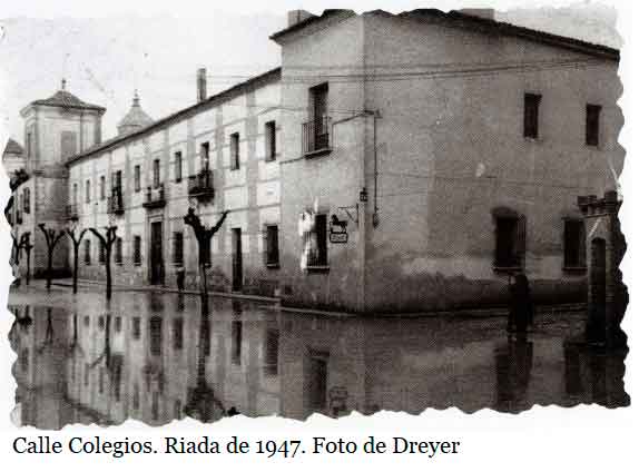 InfoAlcalaina-Blog-de-Complumiradas-10 Calle Colegios riada de 1947