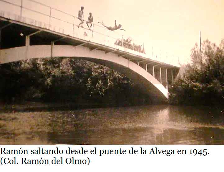 infoalcalaina blog de complumiradas 11-Ramon-saltando-desde-el-puente-de-la-Alvega-en-1945-col-ramon-del-olmo
