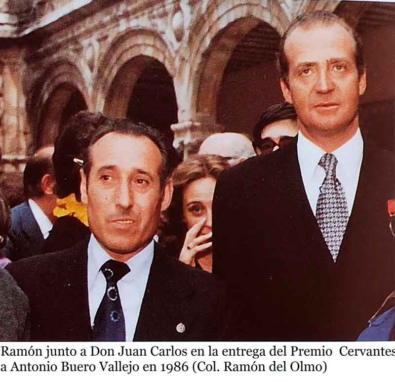 infoalcalaina blog de complumiradas 3-Ramón-junto-al-rey-en-el-cervantes-1986