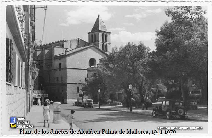 infoalcalaina blog de complumiradas 7-plaza-de-los-jinetes-de-alcalá-en-mallorca-1941-1979